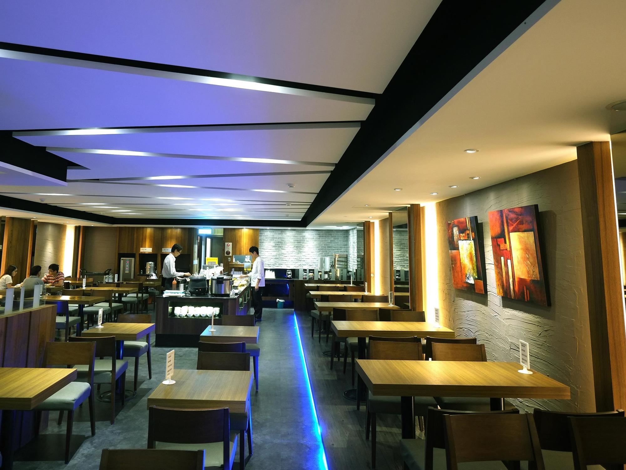 Golden Stone Hotel Kaohsiung Zewnętrze zdjęcie